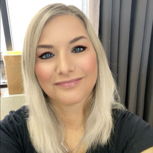 Meet your Posher, Angelica